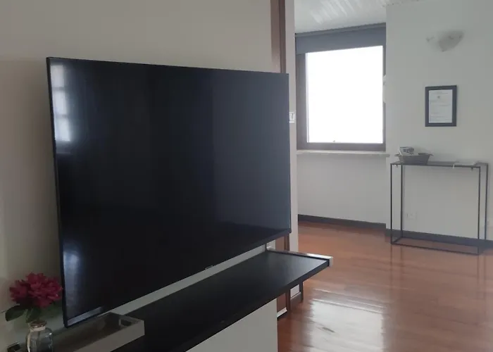 לינה וארוחת בוקר La Casa Di Ottavio 4*